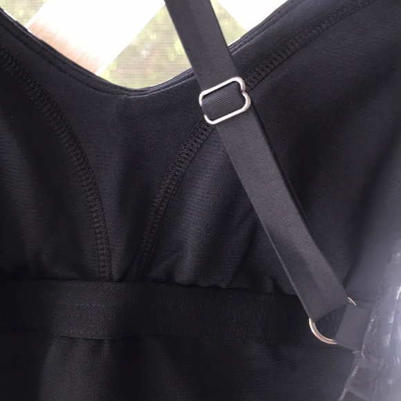 *HP* Nike Black Shiny Stripe Cross-back swimsuit - Picture 7 of 8